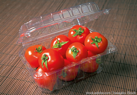Plastik verpackte Tomaten